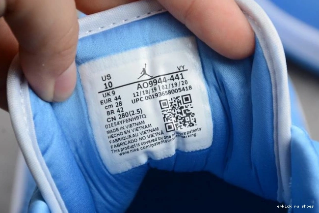Rep Air Low 1 (W) Jordan AO9944-441 UNC 0801
